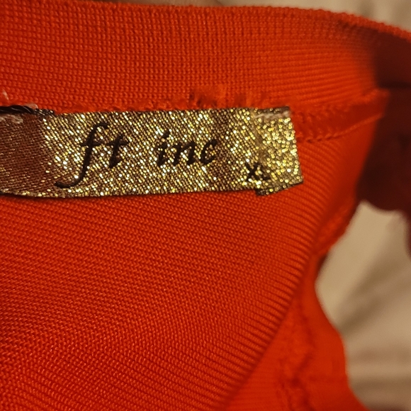 NWT Red Bodycon Dress with Gold Hardware - XL - Picture 5 of 6